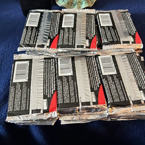 24 Pro Set Racing 1992 NASCAR Winston Cup packs - Picture 4 of 5